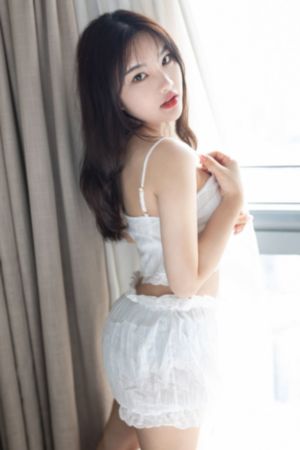 清纯校花被屈辱打开双腿_DVD在线观看完整版