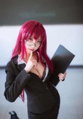 欧美女直播_1080完整视频观看