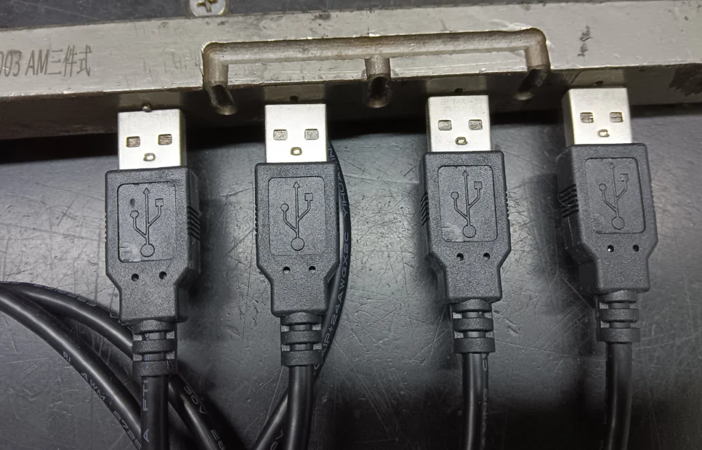 USB cable PVC overmolding bubble defect at Longyd workshop